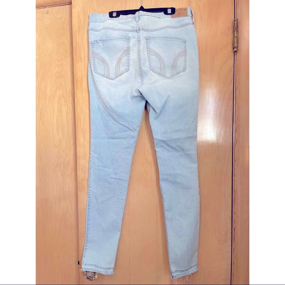 Hollister super skinny high rise size 11/30 - Picture 2 of 9